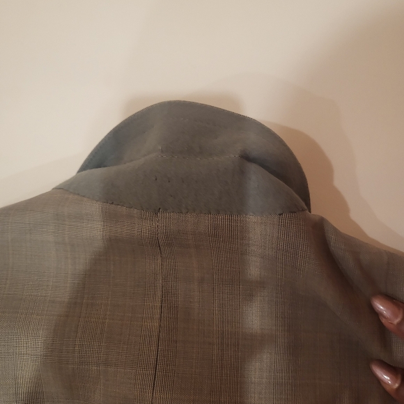 Men' Corneliani Italian Jacket - Picture 10 of 10